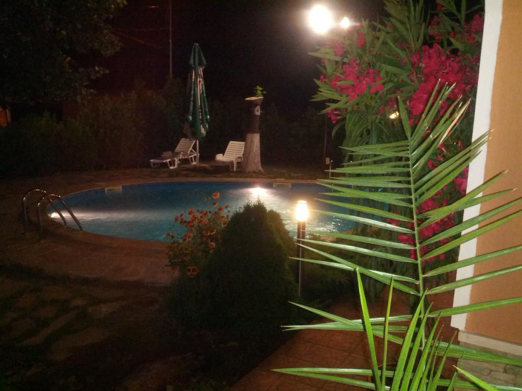 Byala Perla Family Hotel Bagian luar foto