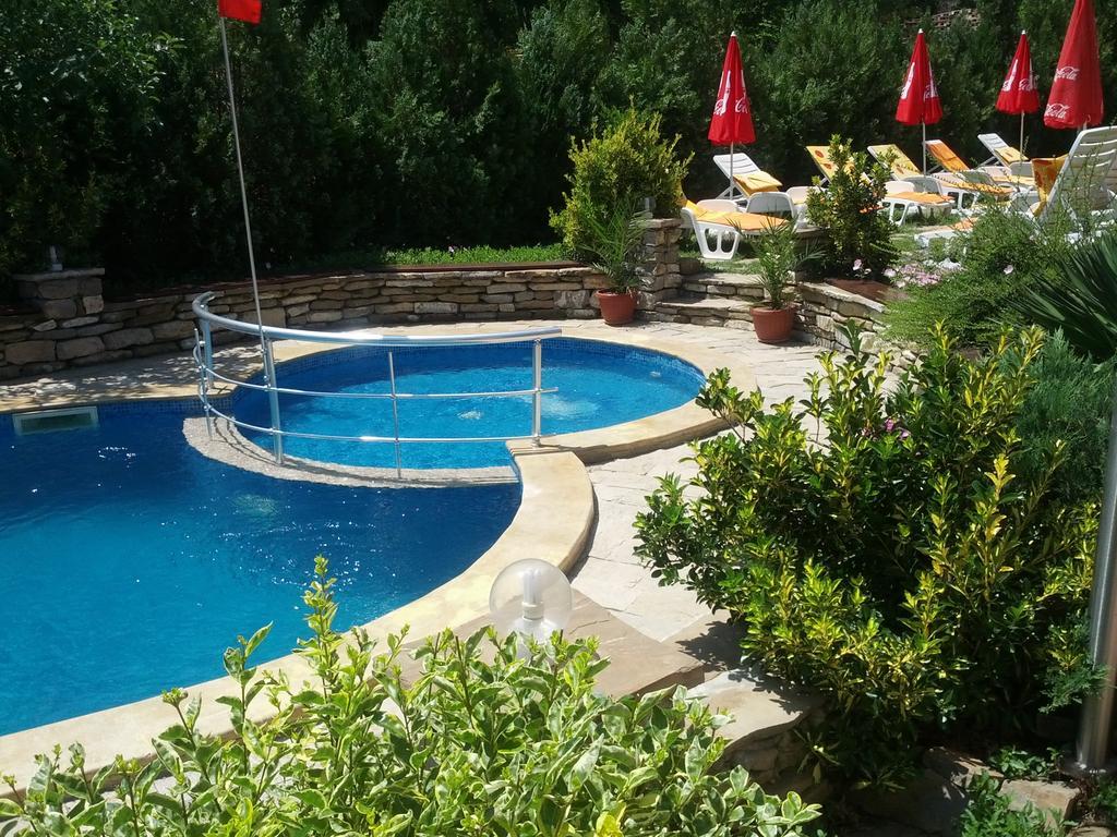 Byala Perla Family Hotel Bagian luar foto