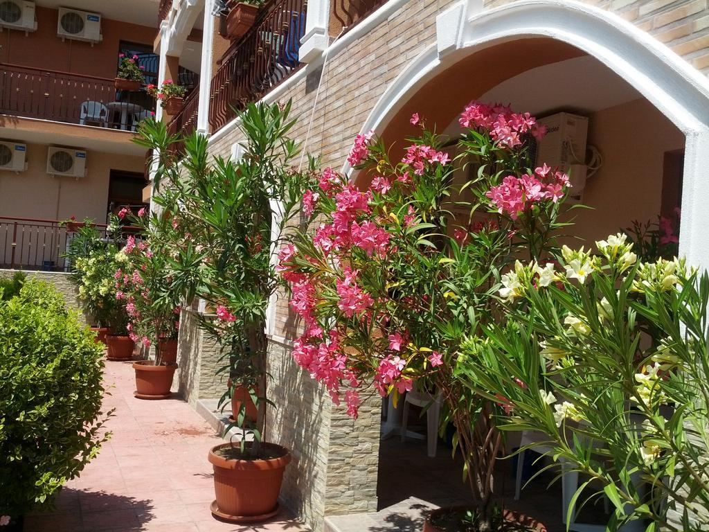 Byala Perla Family Hotel Bagian luar foto